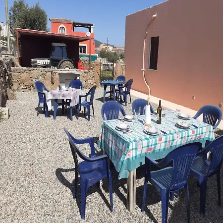Sa Domo De Rosa Bed & Breakfast Budoni